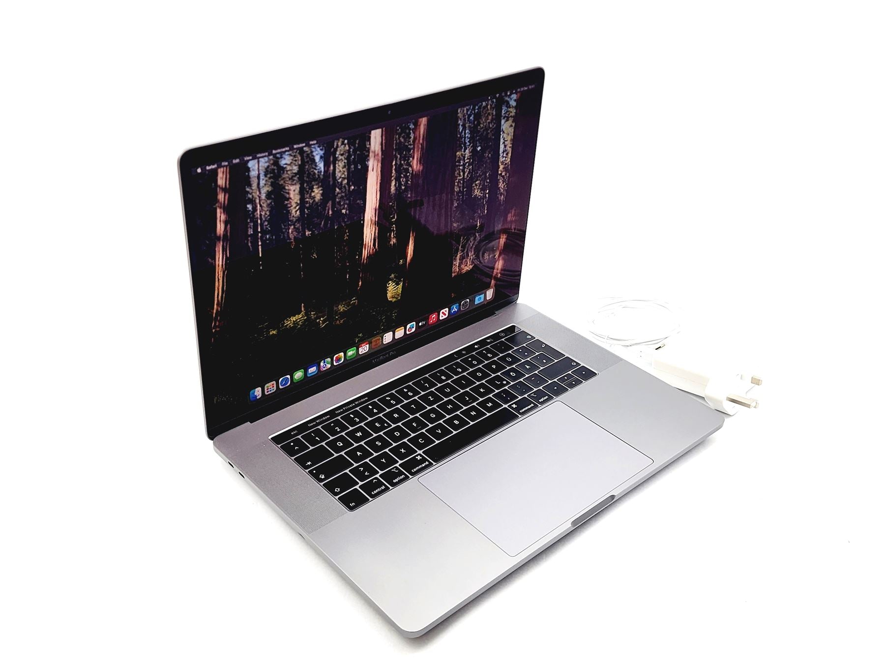 Apple MacBook Pro 15" 2018 A1990 512GB SSD i7 2.6GHz 16GB RAM 560X DE Klasse C