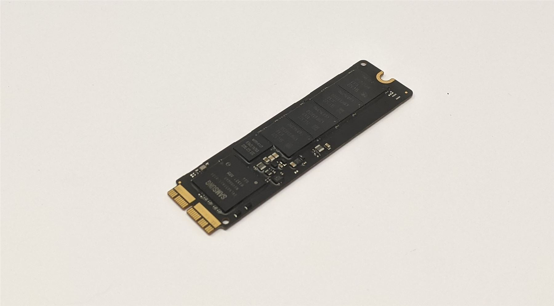 256 GB SSD für Apple MacBook A1502 A1398 A1466 Samsung MZ-JPV2560 655-1858
